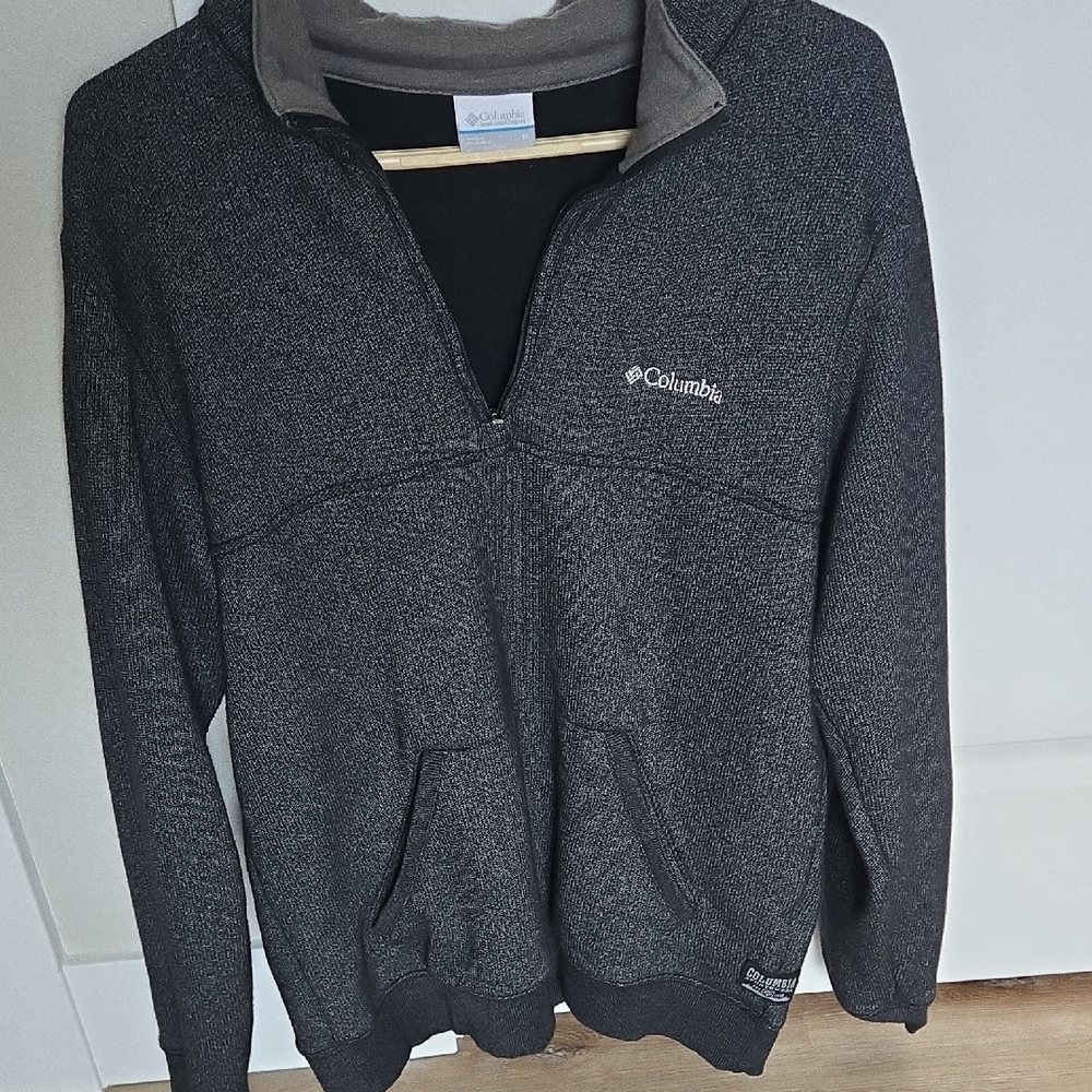 Columbia Men's Dark Gray Quarter-Zip Pullover Sweater